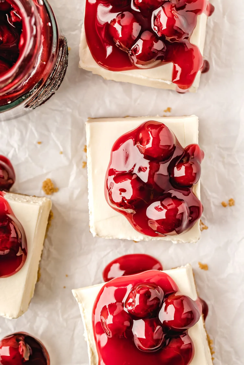 No-Bake Cherry Cheese Cream Cake