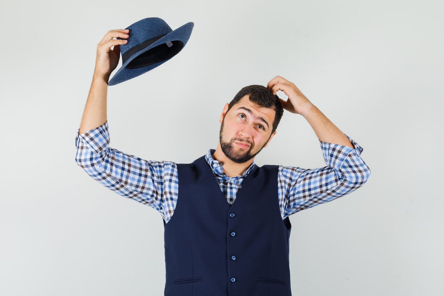 Wearing hats causes hair loss in men