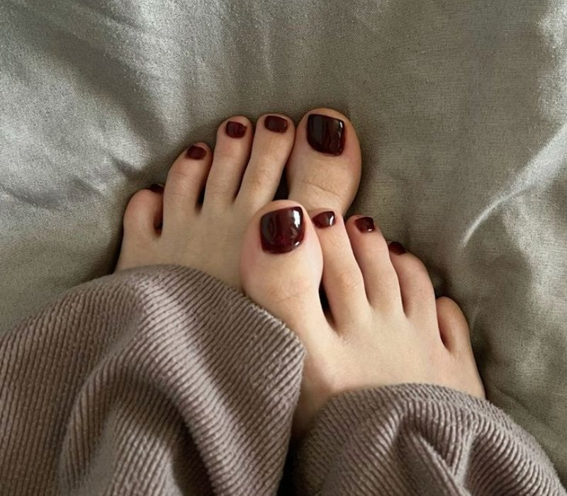 Solid deep red design