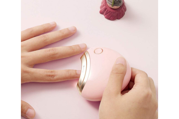 Electric nail clippers