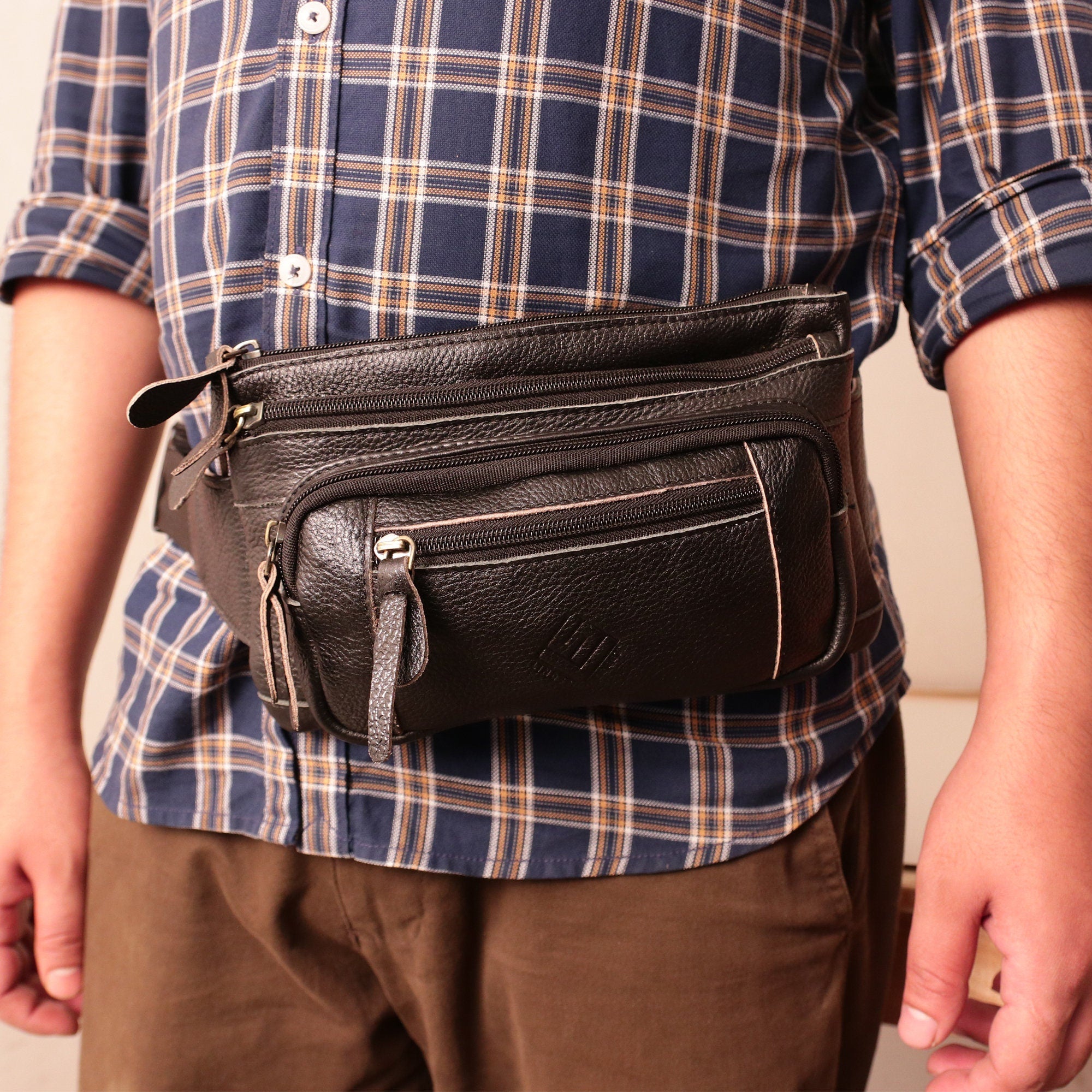 Fashion Rivets Waist Pack Fanny Pack Small Women Waist Bag Phone Pouch –  www.Nuroco.com