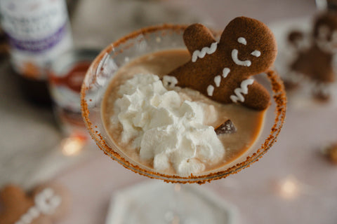 Lebkuchen Spice Espresso Martini Rezept, mit BIO Lebkuchen Spice Sirup von ehrenwort. Genussmomente