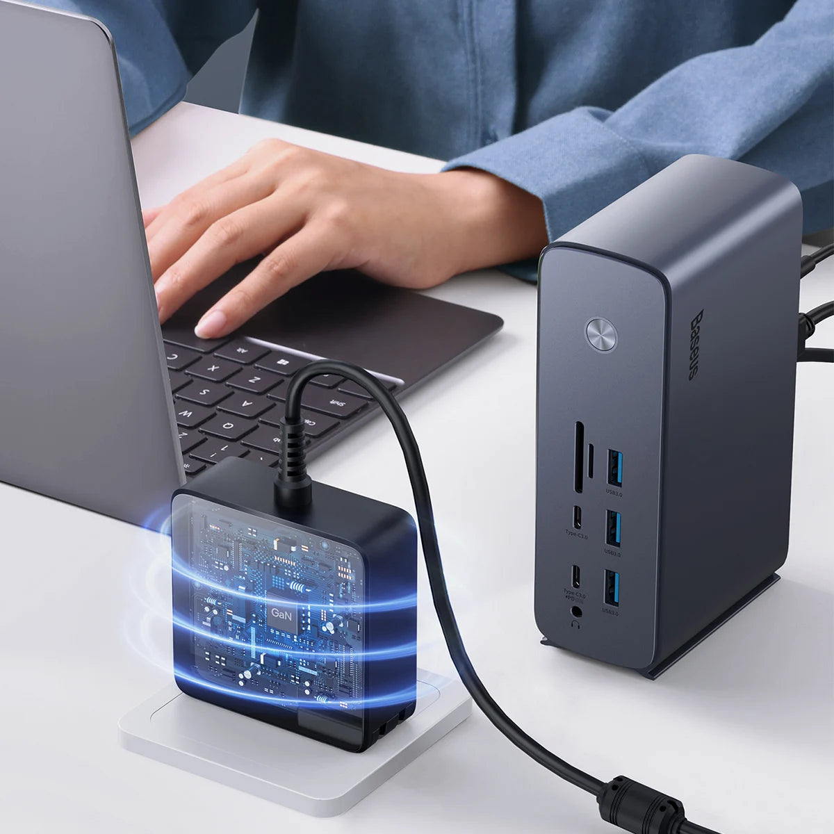 17 in 1 docking station