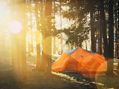 Pakkelisten er lidt længere, når man camperer i telt, end når man camperer med campingvogn