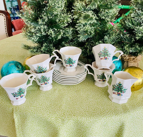 Vintage Christmas Mugs, Avon 1984 , Set of 5