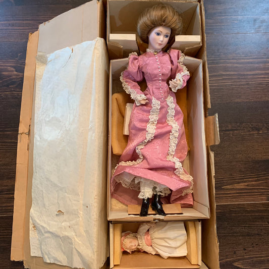 1962 Barbie's Friend Midge in original box stock no 860 – Ajnot's