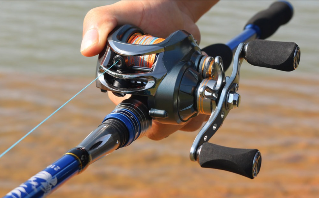 How to operate the baitcasting reel is not easy to blow up the