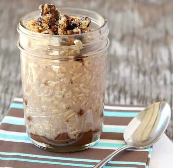 DARK CHOCOLATE PB OVERNIGHT OATS - Eat Clean Phx