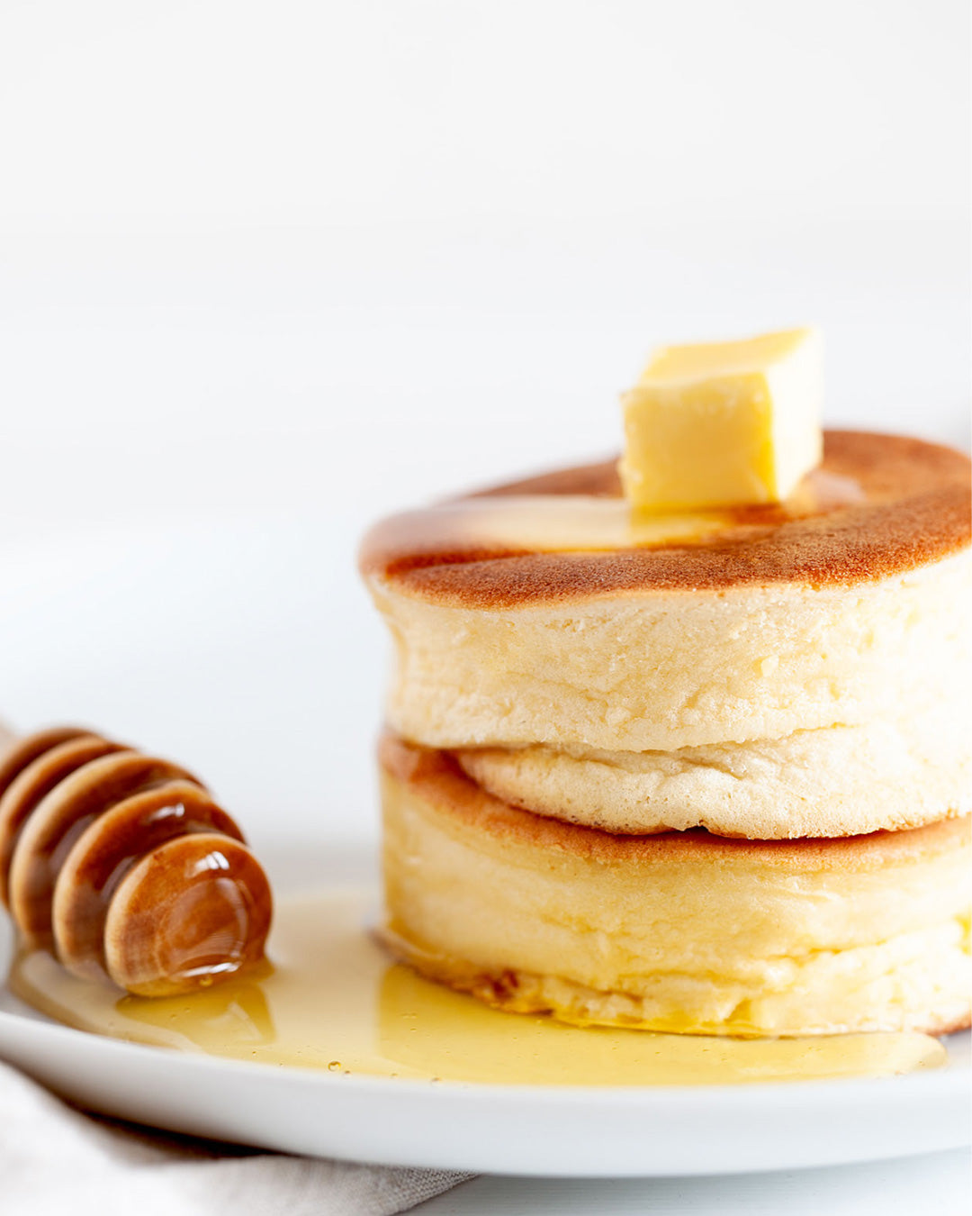 Fluffy Japanese Soufflé Pancakes