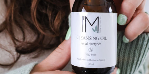 bild av cleansing oil som går att använda i håret