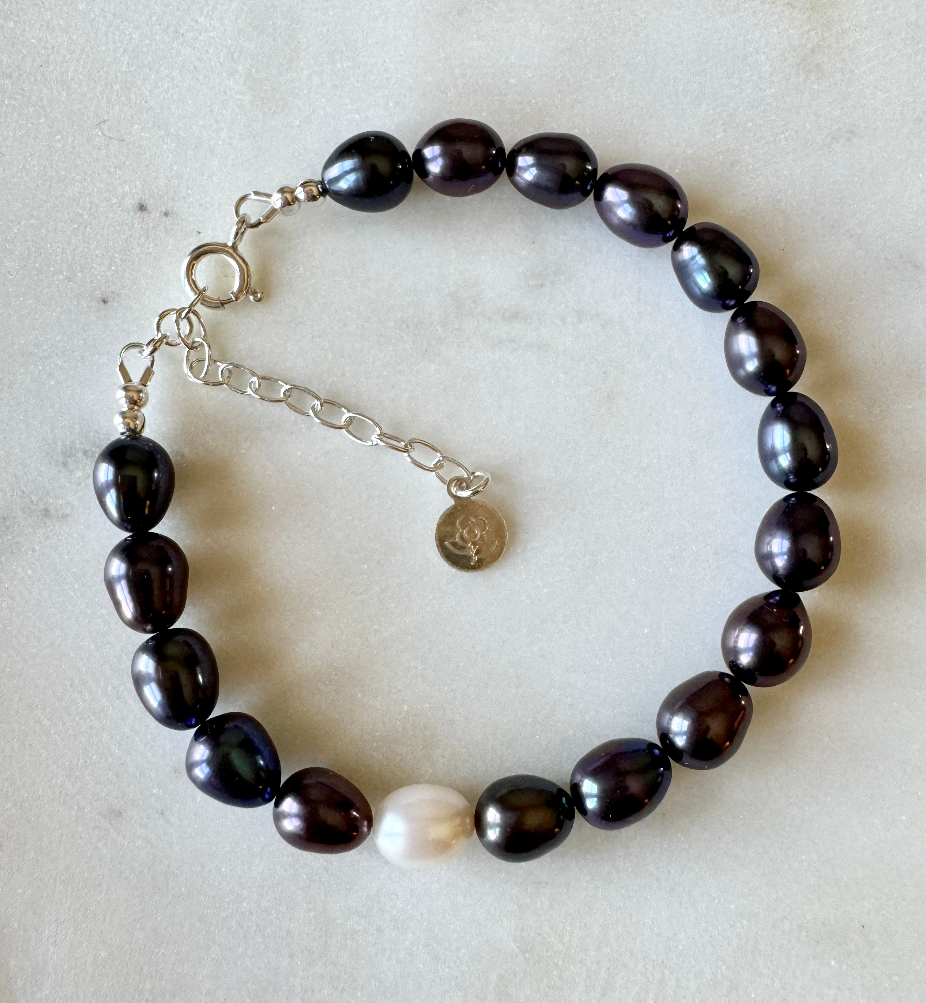 Black Pearl Anklet - Mother of Poppies product image