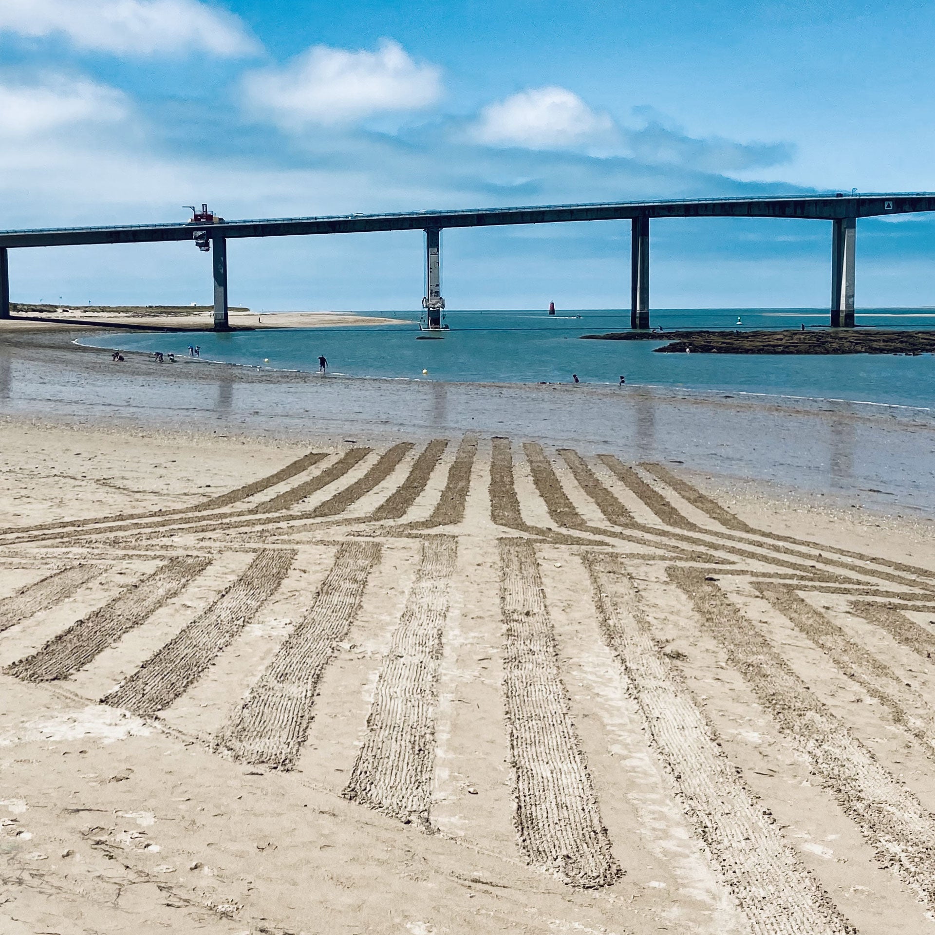 pierre massé land art R.PI noirmoutier sand art drippometry