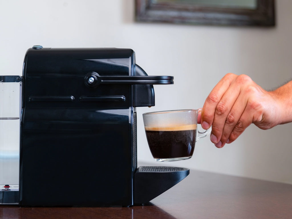 Brewing wholesale coffee capsules at home.