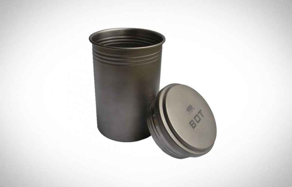 titanium-bot-bottle-pot