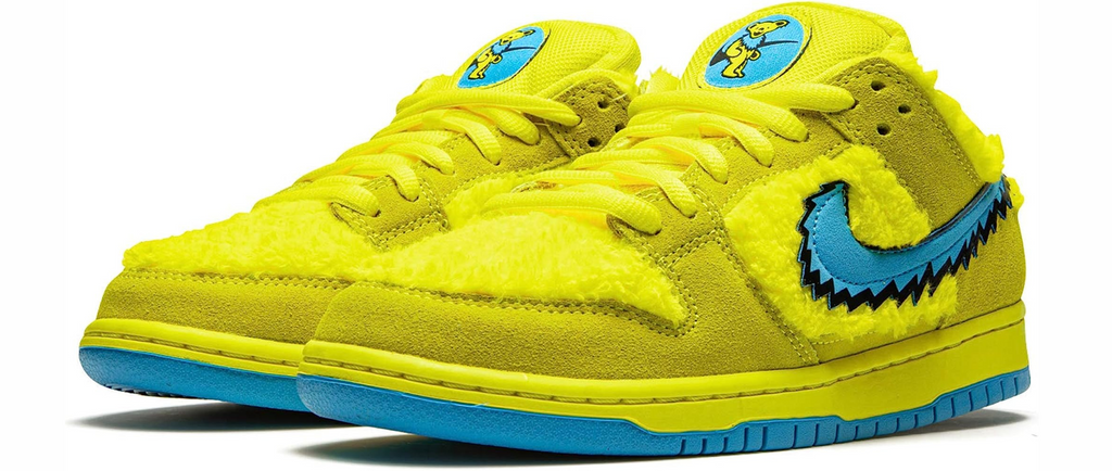 Nike SB Dunk Low Grateful Dead Bears Yellow - Front Side