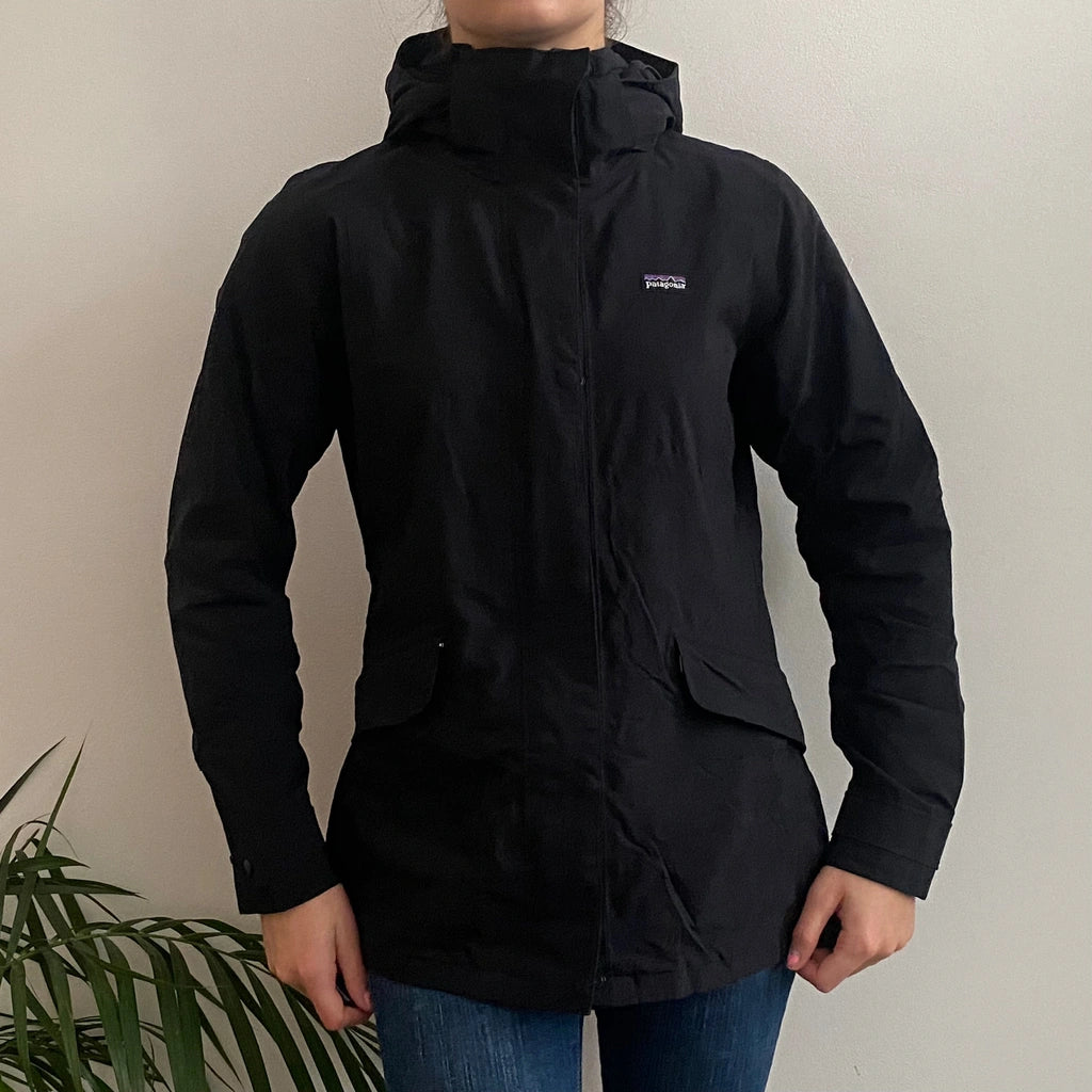 image of Patagonia Jacket - Small Black Nylon