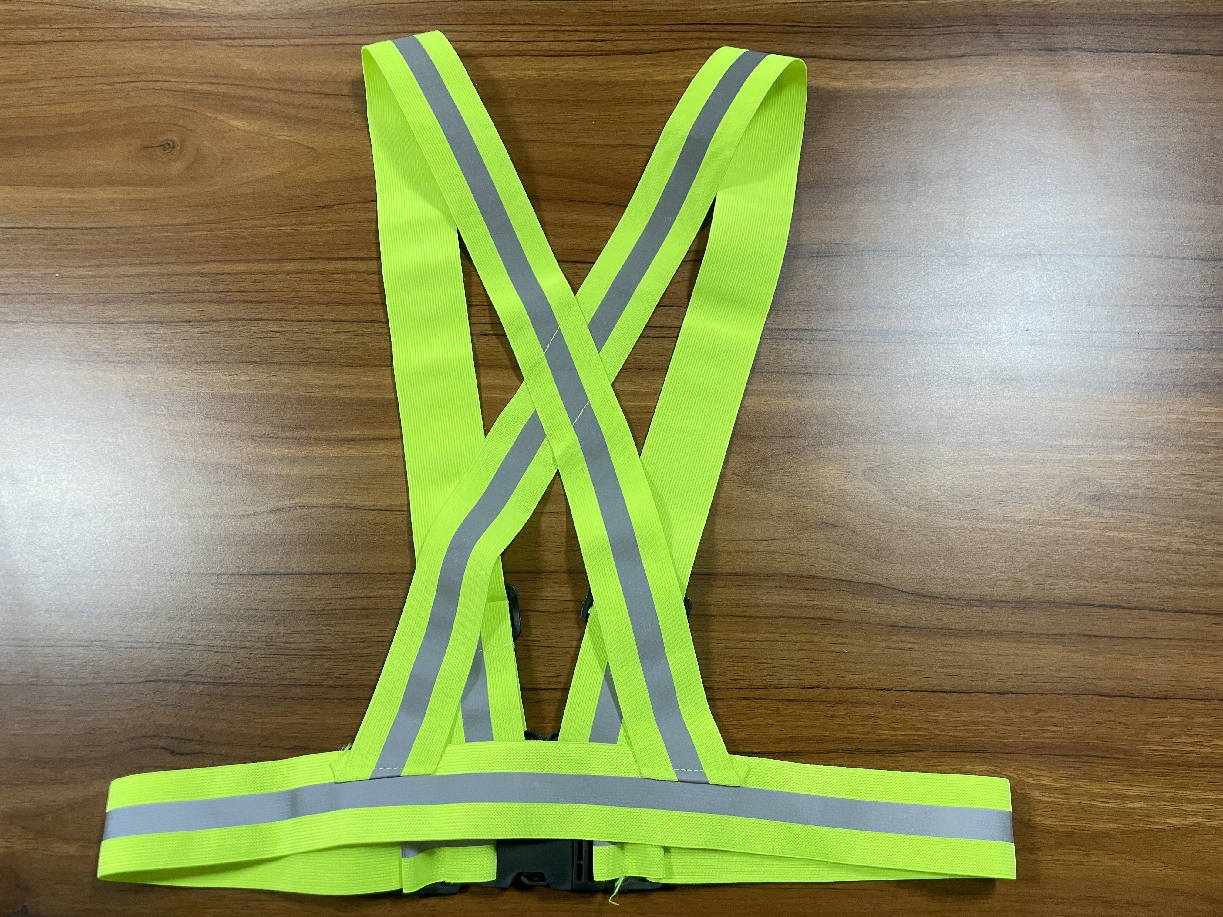 Reflective Vest Running Vest High Visible Reflective Adjustable Safety VES for Night Outdoor Running Cycling Motorcycle Dog Walk Jogging