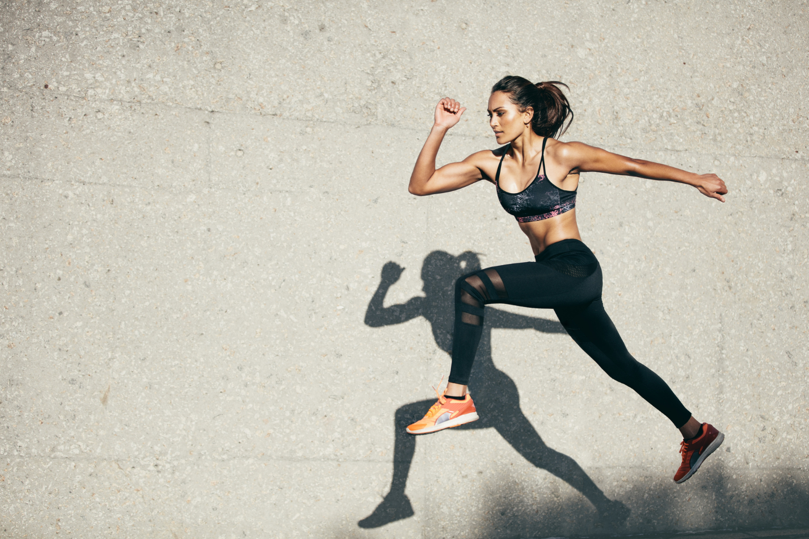 Runners running with proper posture