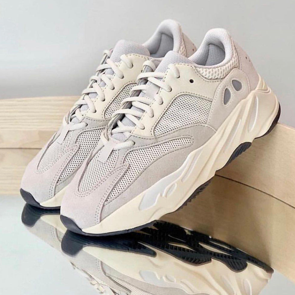 adidas Yeezy Boost 700 Analog