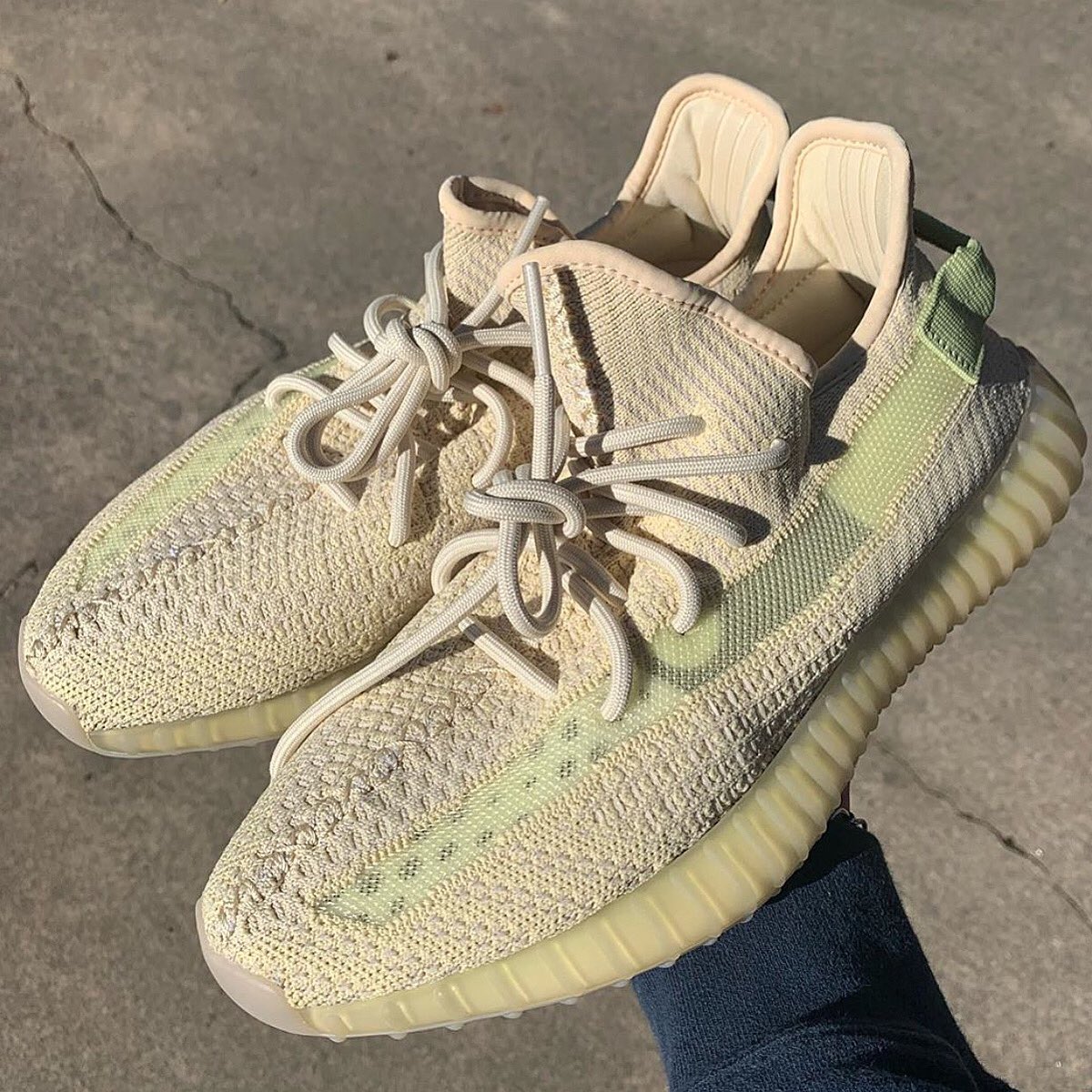 Adidas Yeezy Boost 350 V2 Sneakers Shoes Marsh