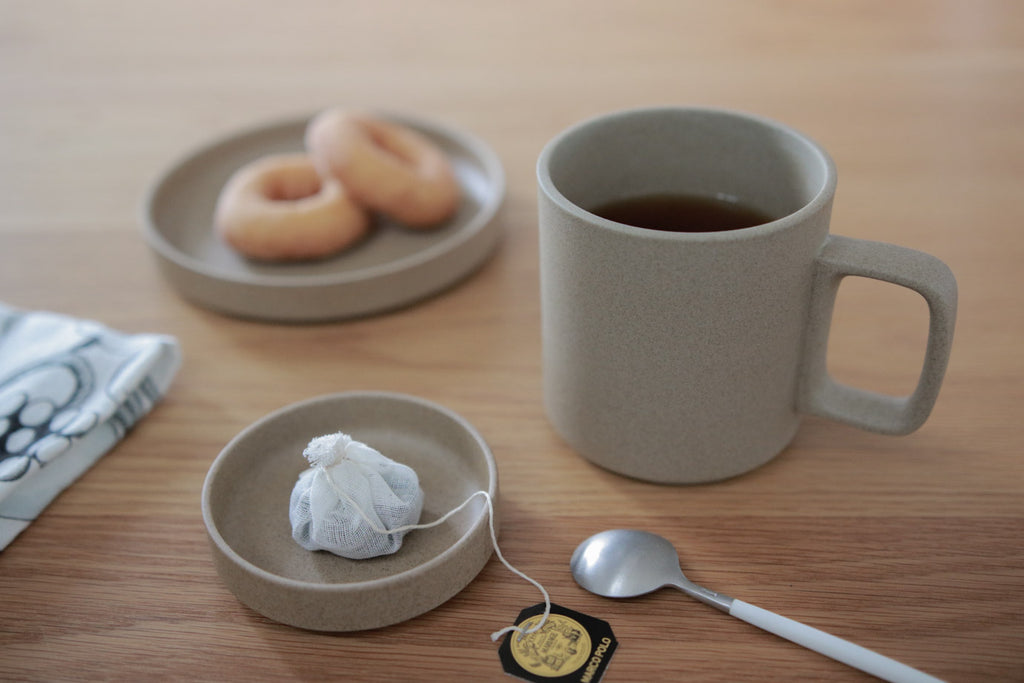 ハサミポーセリン　紅茶セット　イメージ写真