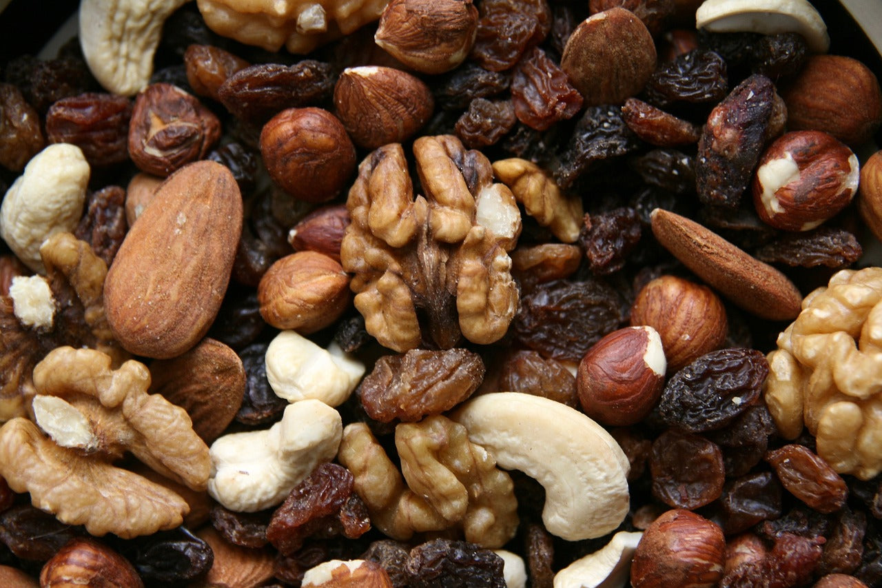 trail-mixes-dried-fruit