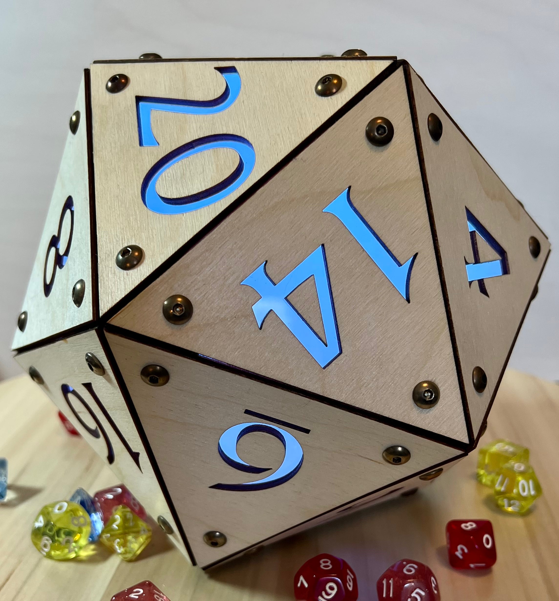 D20 Driftglobe Lamp