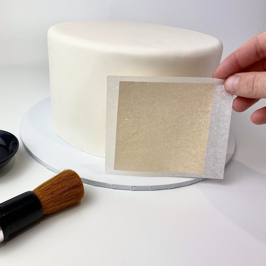 tutorial cake covered with edible gold leaf