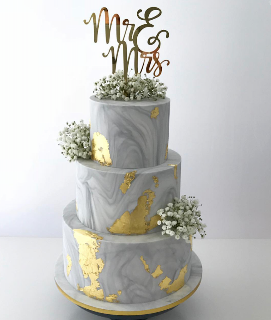 How To Use Gold Leaf On Cakes 