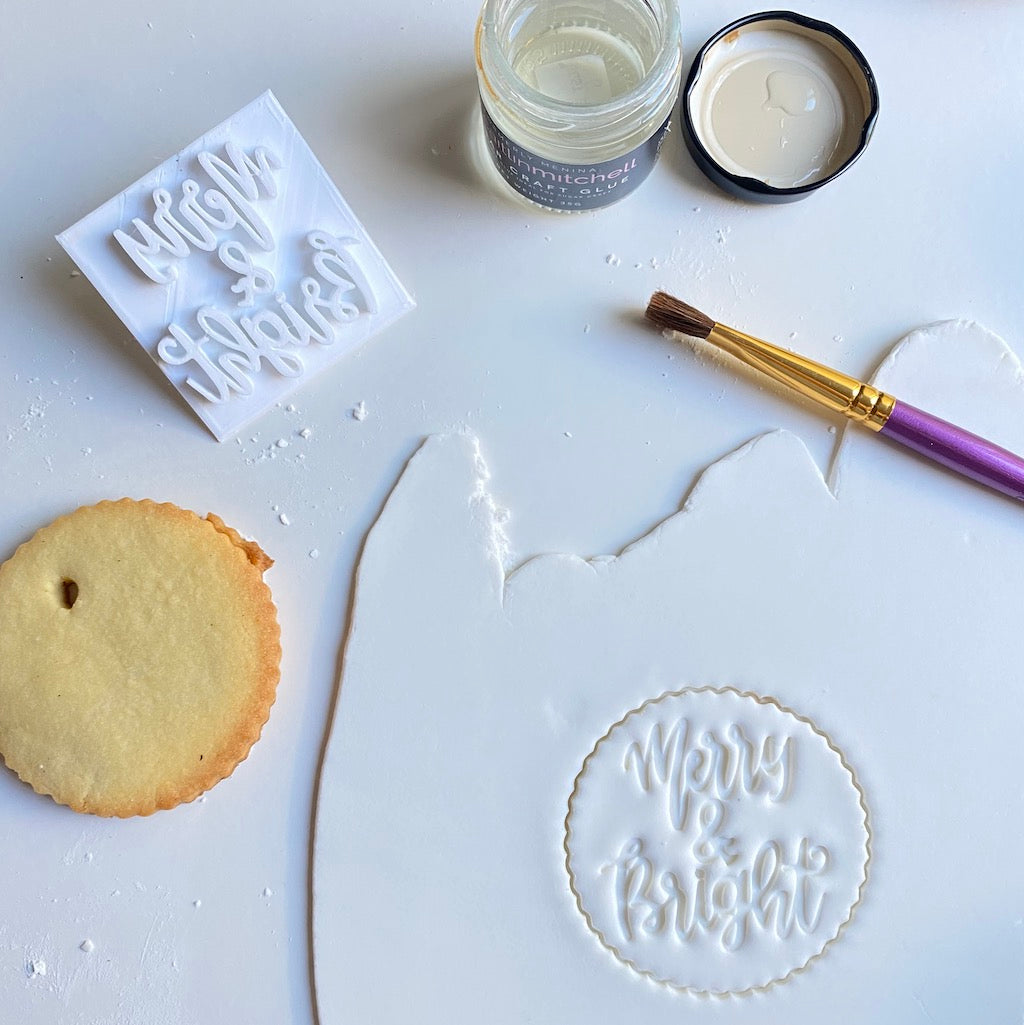 How to make fondant covered sugar cookies with fondant embosser