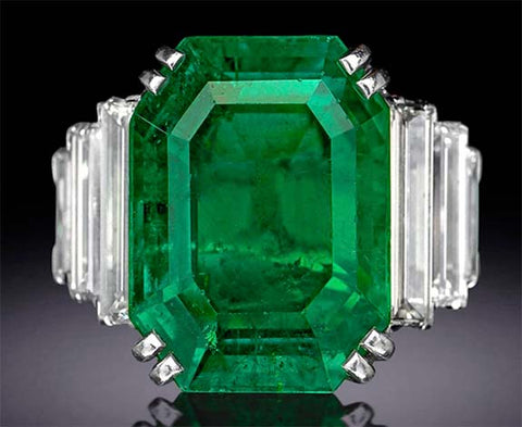 Maximilian Emerald Ring
