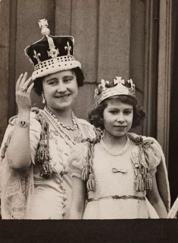 Queen Mother wearing Koh-i-Noor Crown