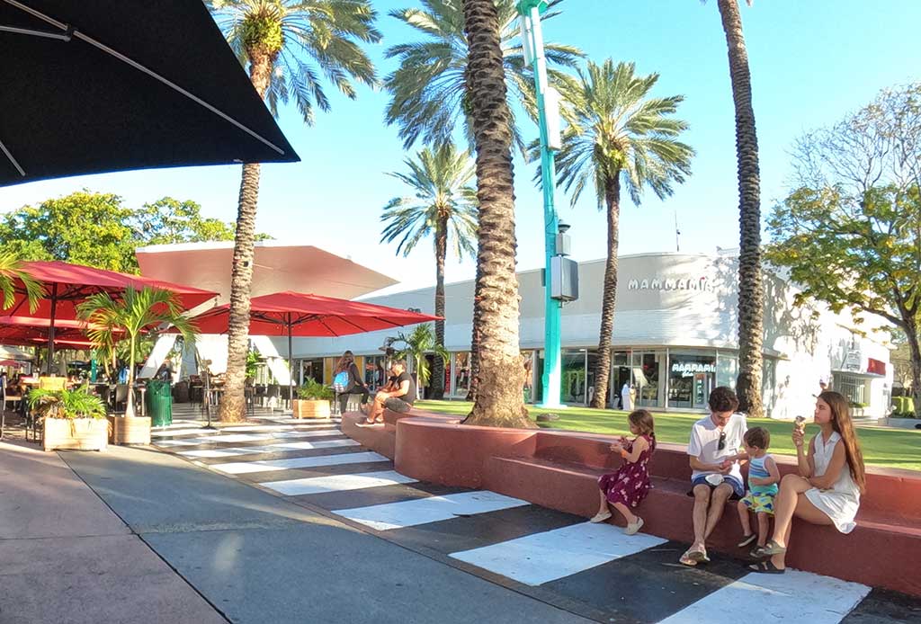 People watching on a sunny day at Lincoln Road Mall