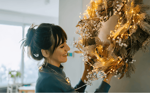 How to string lights on a wreath