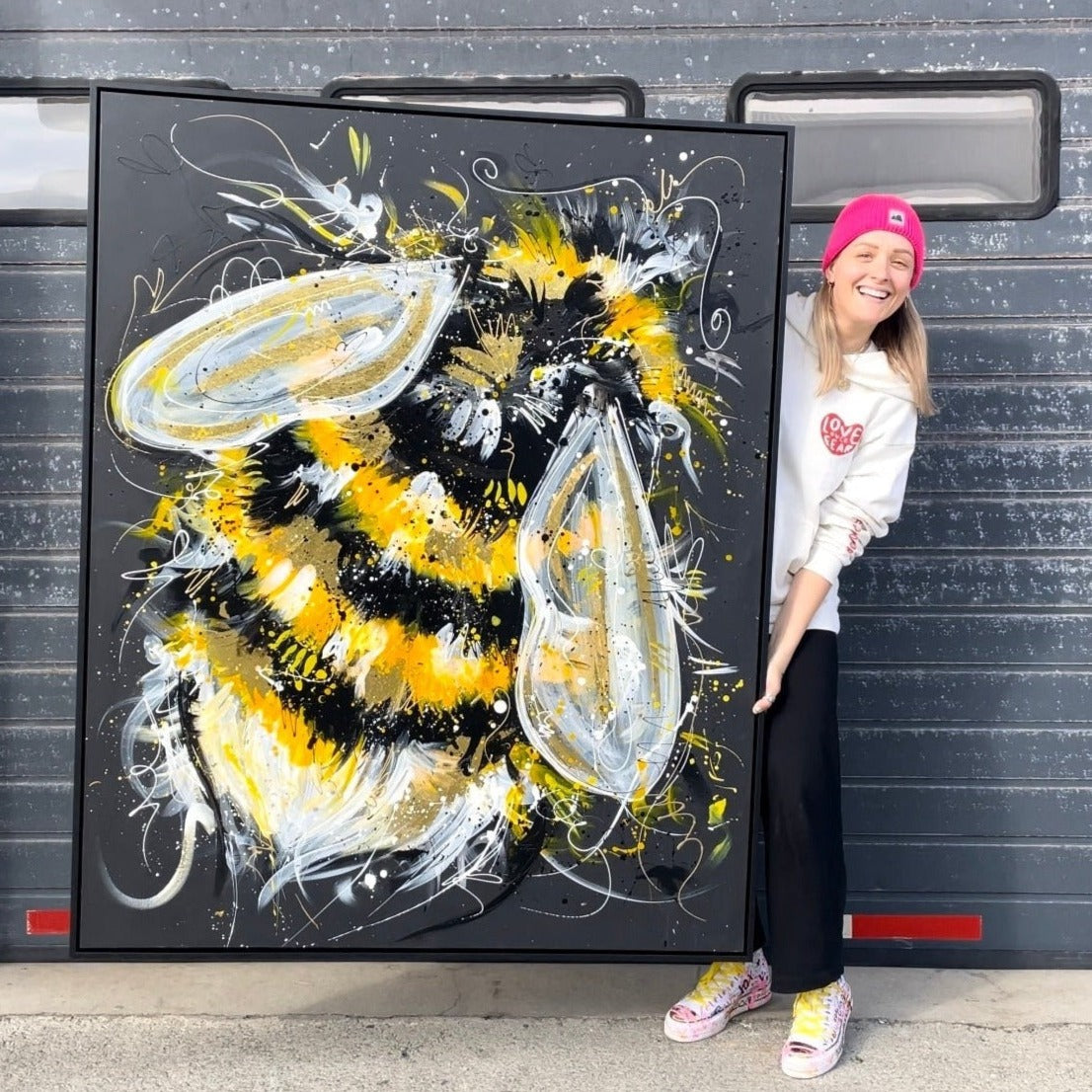 Beautiful French Graffiti Abeille (Bee) Towel. So Charming