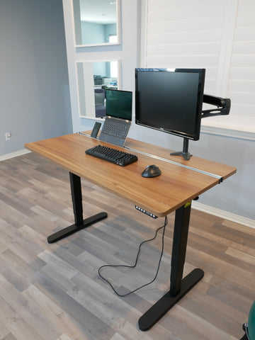This desk is built for people of all sizes