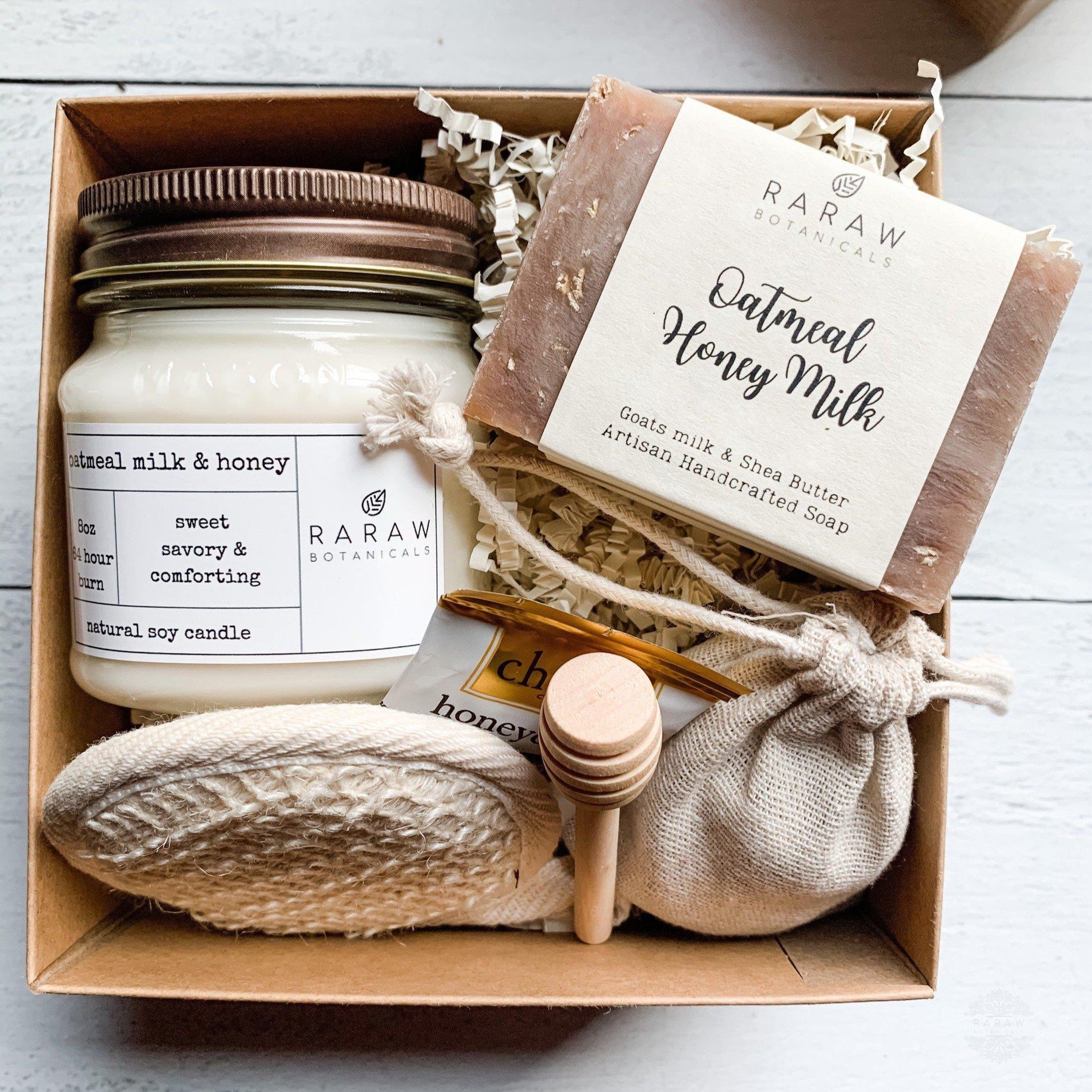 RaRaw Bridal Shower Gifts for Bride To Be - 9 Piece Bride Gift Box with  Honey Scented Candle, Loofah, Soap, Honeycomb Chocolate, Tea - Bachelorette