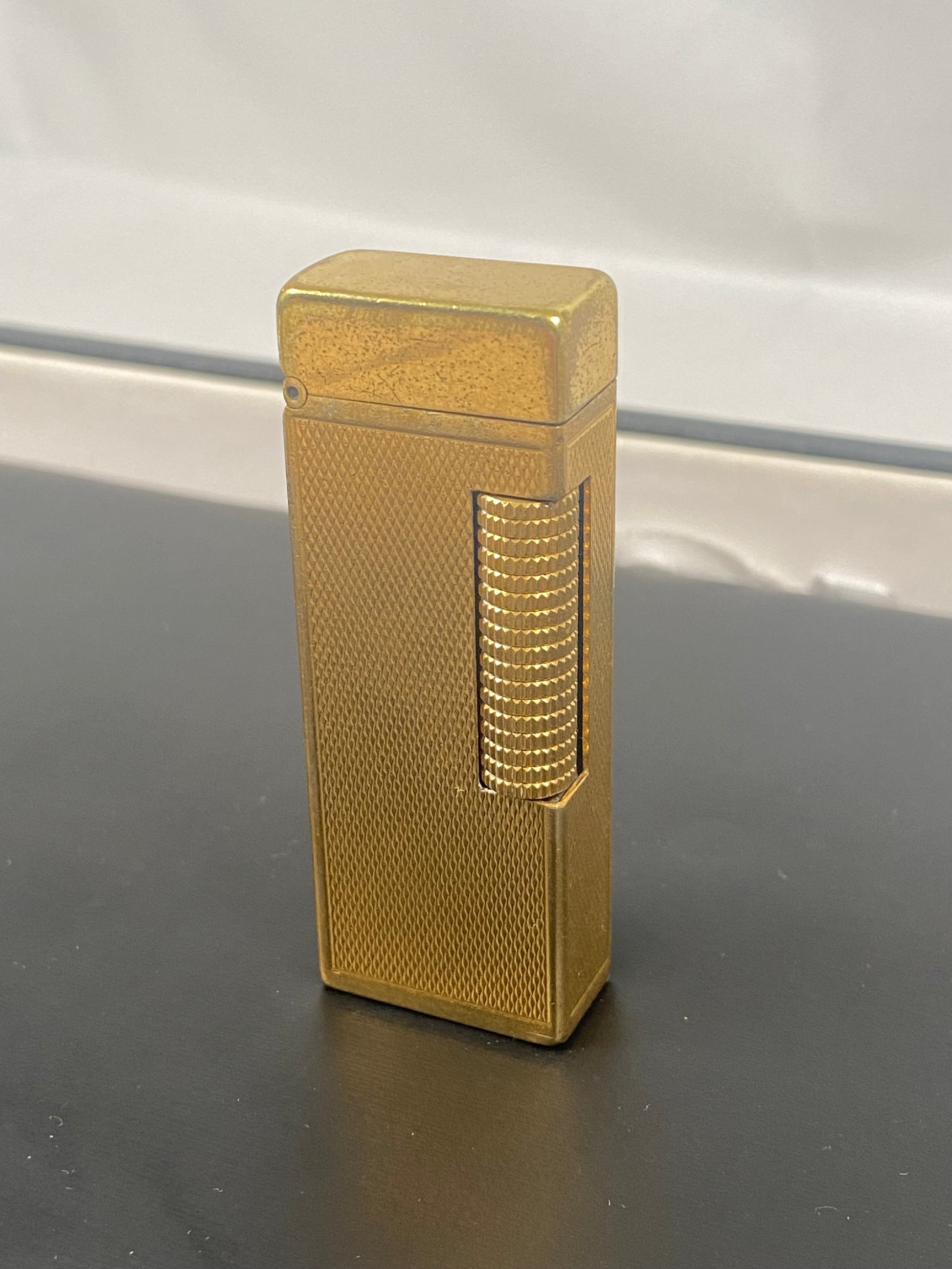 Iconic and Rare Vintage Rollagas Dunhill Gold-Plated Luxury Lighter, 1956-1960 Model, as seen in Bond | Cache Antiques cacheantiquessydney