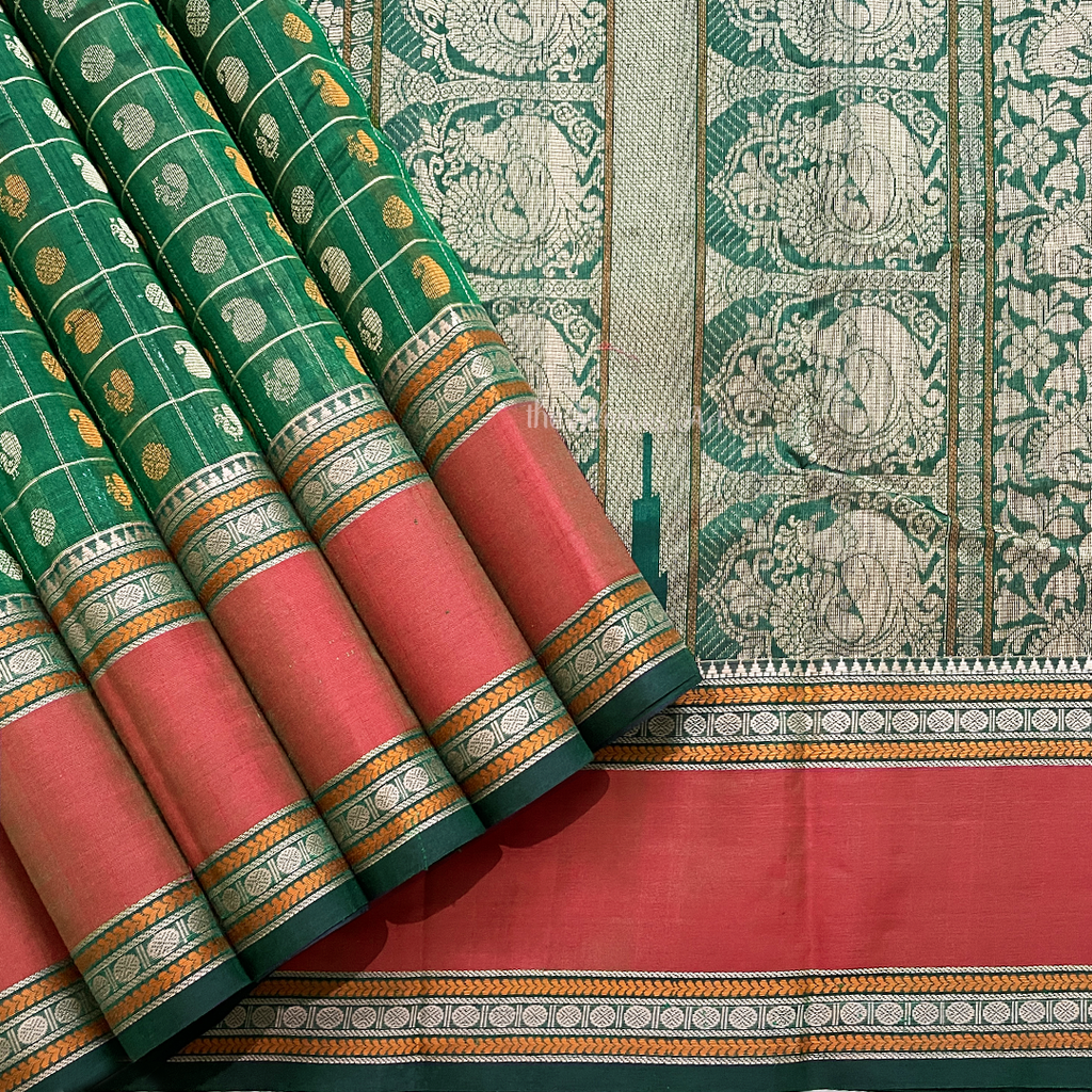 Pure handloom silk cotton with cotton lining Golden thread zari border  Branded quality 👌 🤰 🤰 🤰 Feeding / Maternity To