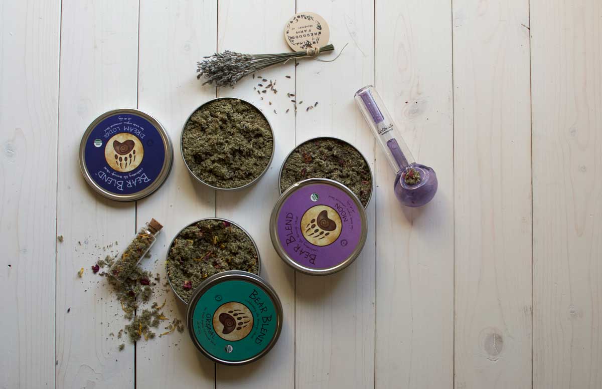 Bear blend herbal blends with smoking pipe