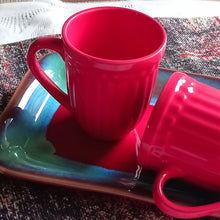 Load image into Gallery viewer, Red mug set[2 mugs &amp;1 platter]
