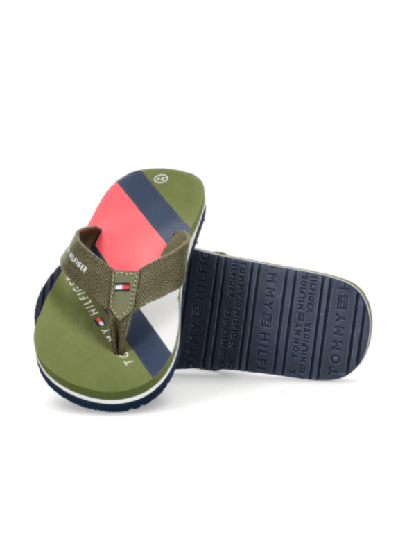 Se Tommy Hilfiger Flip Flop Badesandaler Military Green - badesandal - Legekammeraten.dk hos Legekammeraten.dk