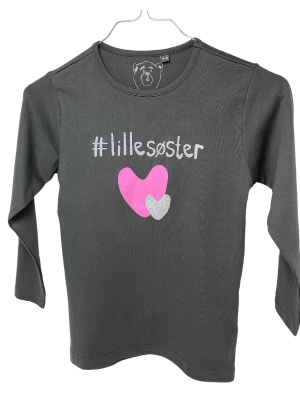 Billede af #Lillesøster T-Shirt L/S, Steel Grey - Legekammeraten.dk