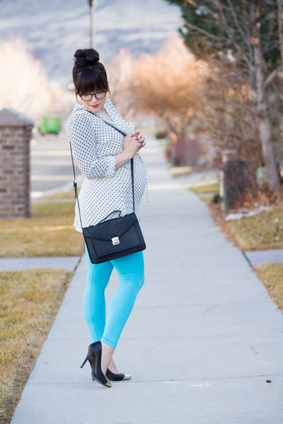 [Bump Style Approved: Pregnancy Q&A With Autumn Klair] - [Wearing Blue Maternity Leggings]