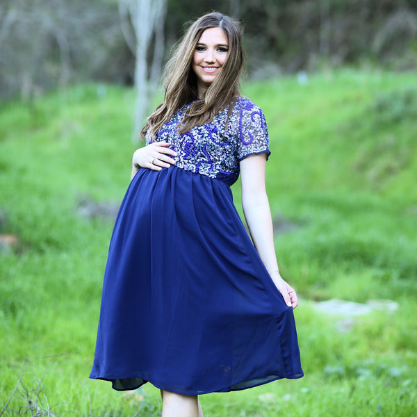 [Bump Style Approved: Pregnancy Q&A with Andrea Henderson] - [Wearing Blue Maternity Dress]