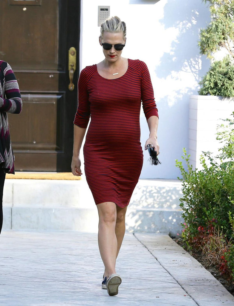 [Celebrity Moms-To-Be: Preggo Styles We Love] - [Molly Sims]