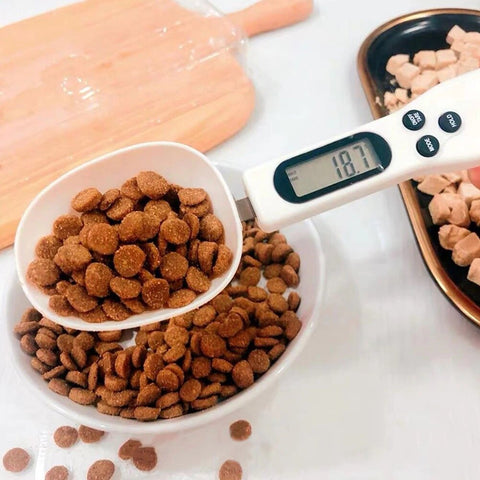 Clear LCD display of Digital Pet Food Scale showing precise weight measurements for pet food.