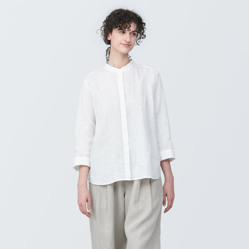 MUJI Singapore - 19SS Muji Linen A relaxed outfit that matches stripes with  bold colors for a contrast. #mujilinen #mujisg #19sslinen #mens #linen  #linenshirt #lineneasytrousers #soft #natural #texture #relax