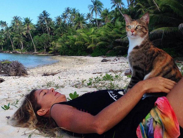 Lisa Clark Sailing around the world with a cat