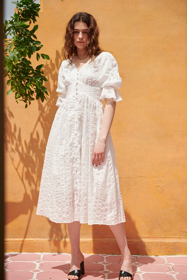 Miracle wave long dress -WHT- – Estella.K